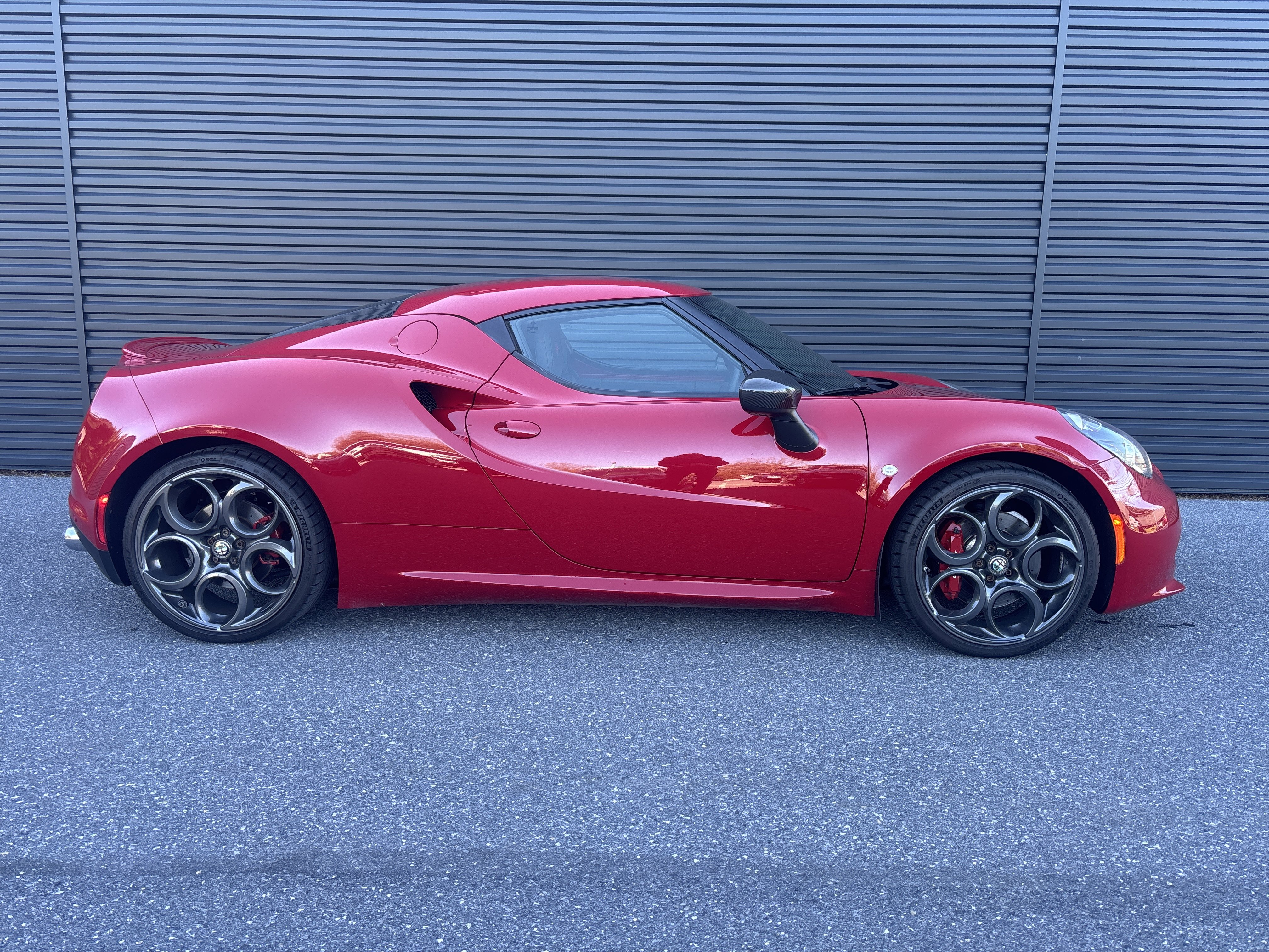 Used 2015 Alfa Romeo 4C Coupe w/ Leather Interior Group image 6