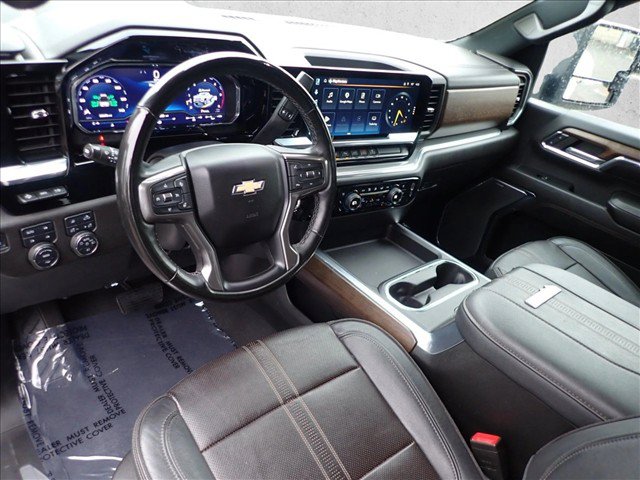Used 2024 Chevrolet Silverado 3500 High Country w/ High Country Premium Package AWD/4WD image 10