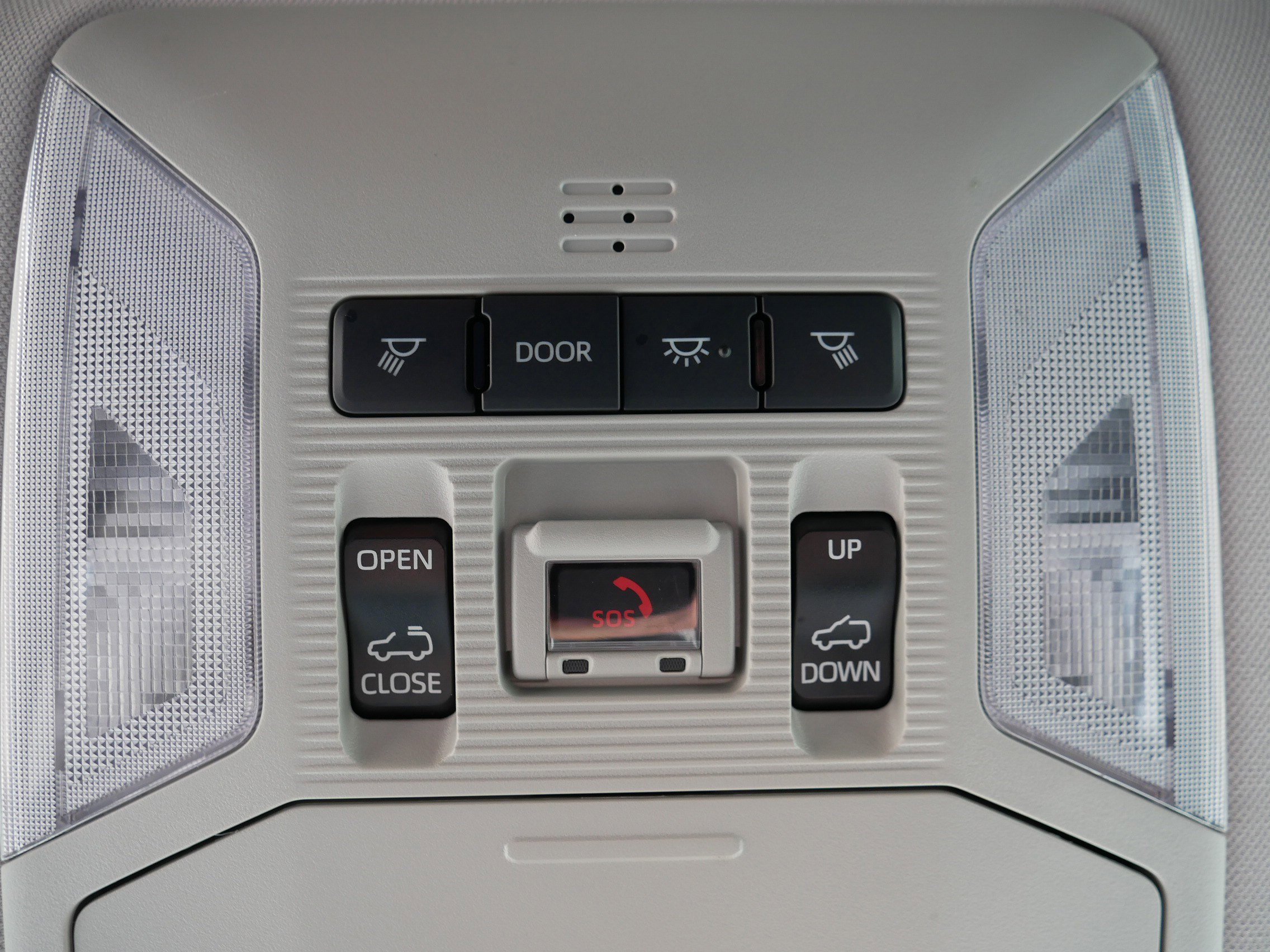 Used 2022 Toyota RAV4 XLE w/ Convenience Package AWD/4WD image 32