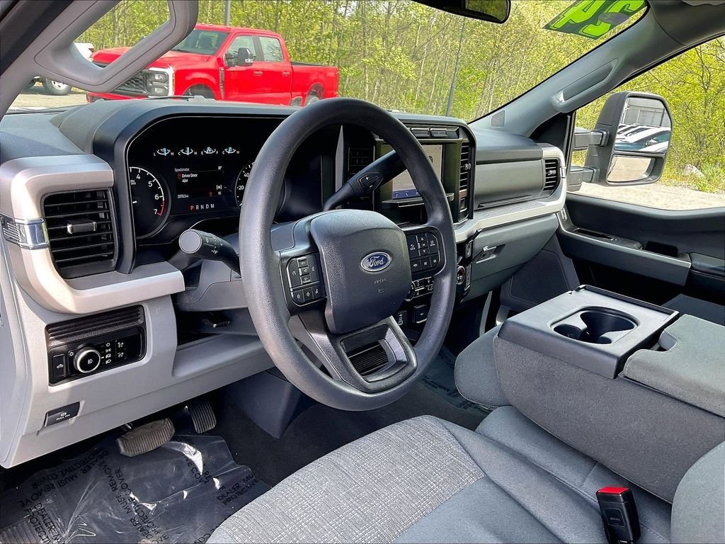 Used 2024 Ford F250 XLT AWD/4WD image 8