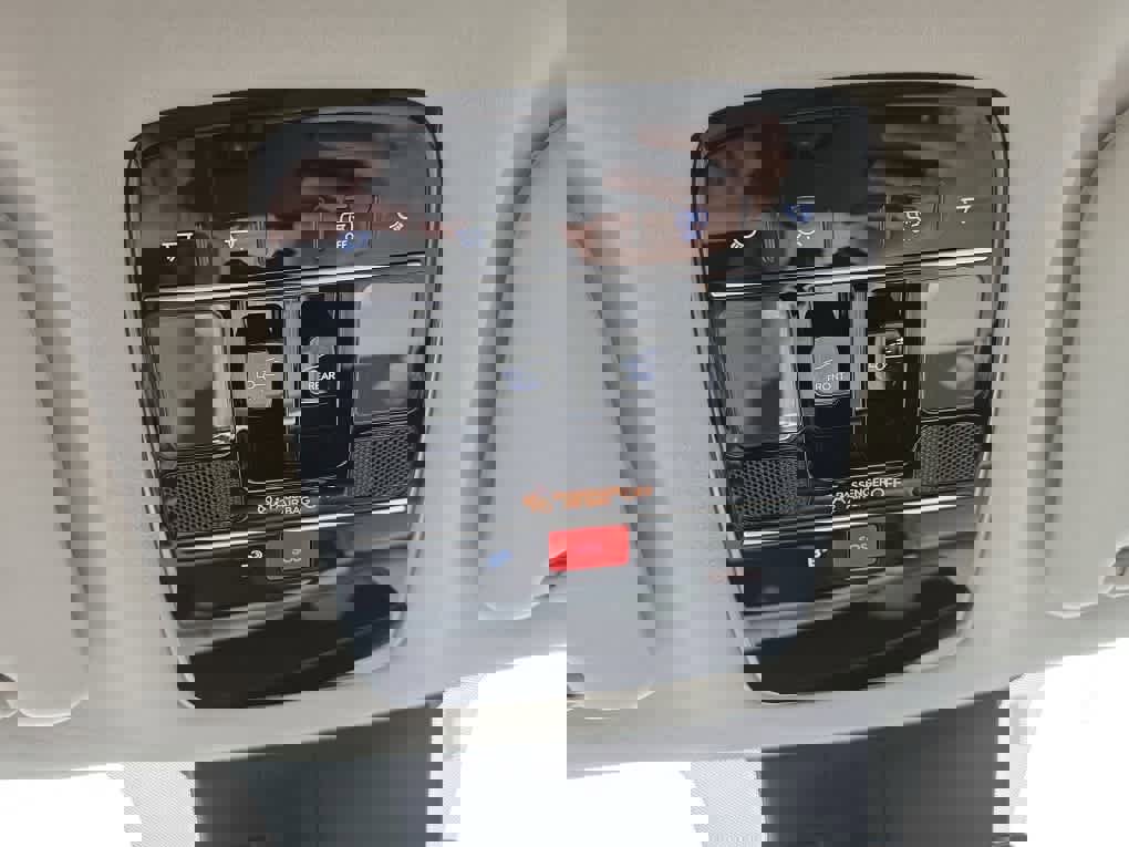 Used 2024 Hyundai Santa Fe Calligraphy image 32