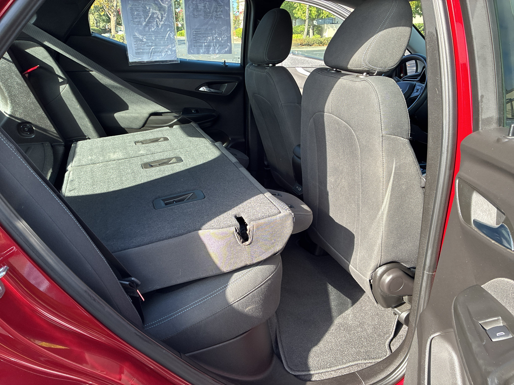 Used 2022 Chevrolet Bolt EUV LT FWD image 43