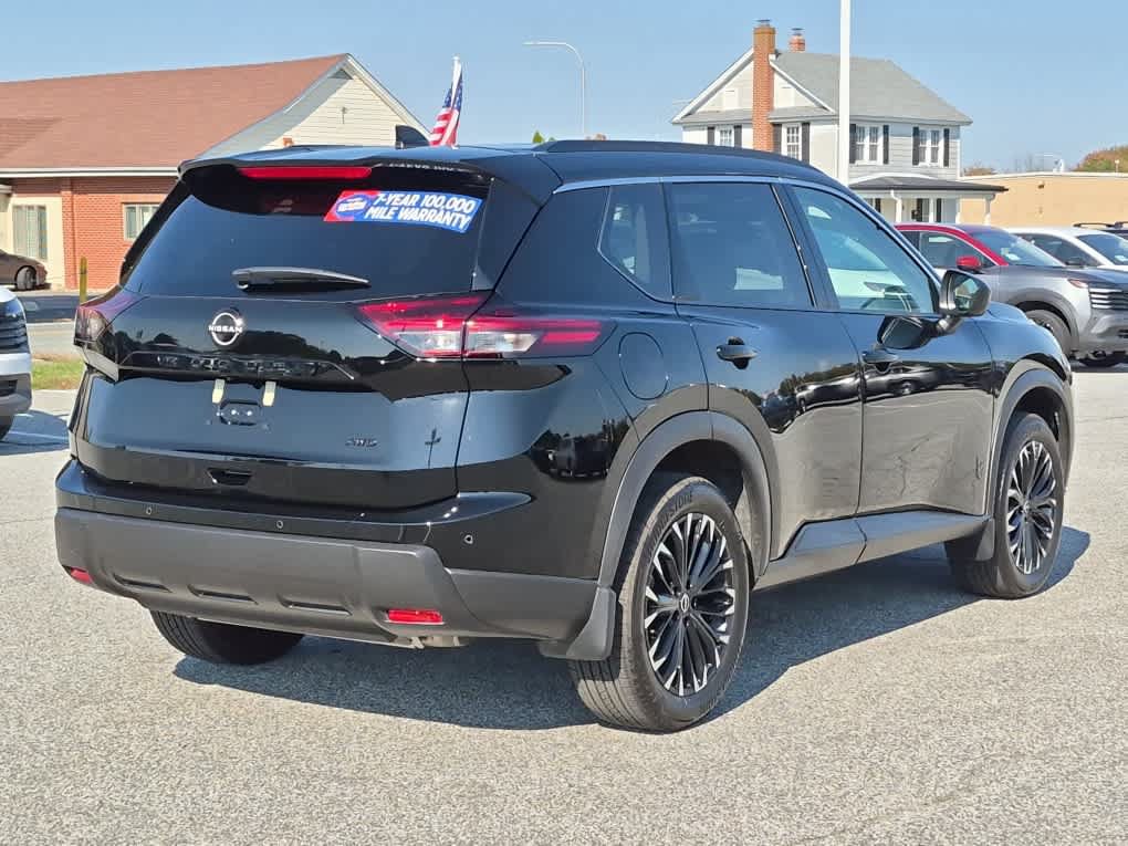 Used 2026 Nissan Rogue Dark Armor AWD/4WD image 3