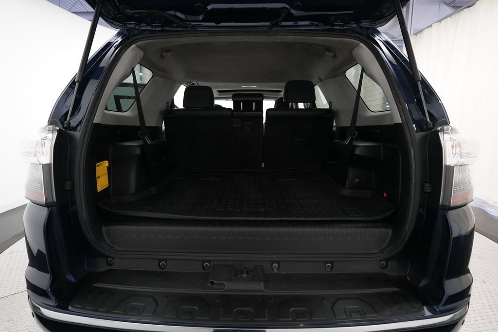 Used 2016 Toyota 4Runner Limited AWD/4WD image 10