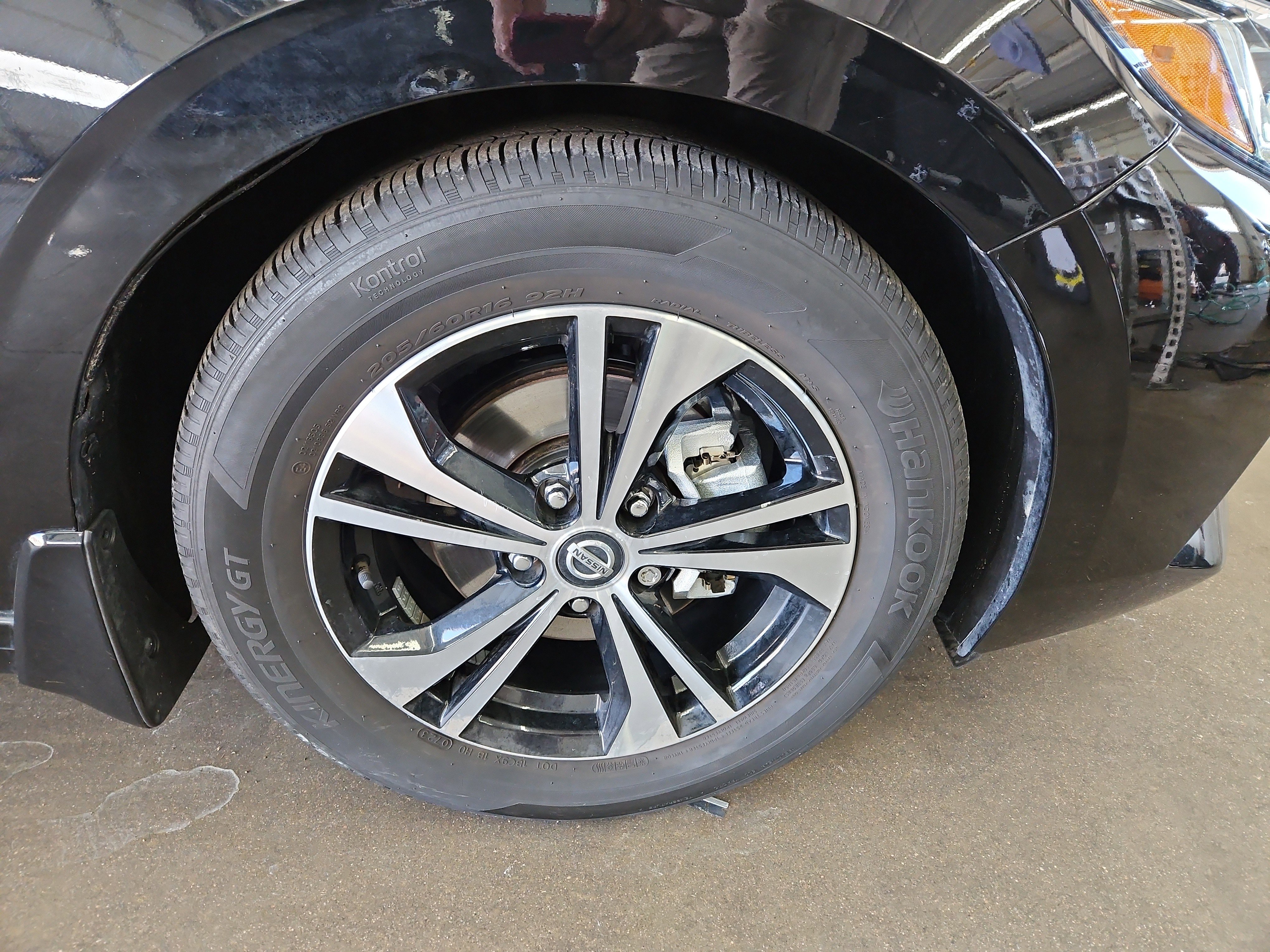 Used 2023 Nissan Sentra SV w/ All-Weather Package image 20