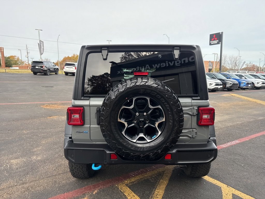 Used 2022 Jeep Wrangler Unlimited Rubicon 4xe w/ Cold Weather Group image 7