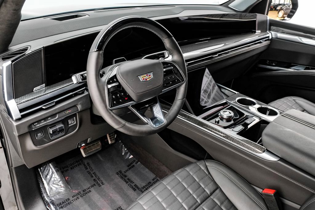 Used 2025 Cadillac Escalade V image 2