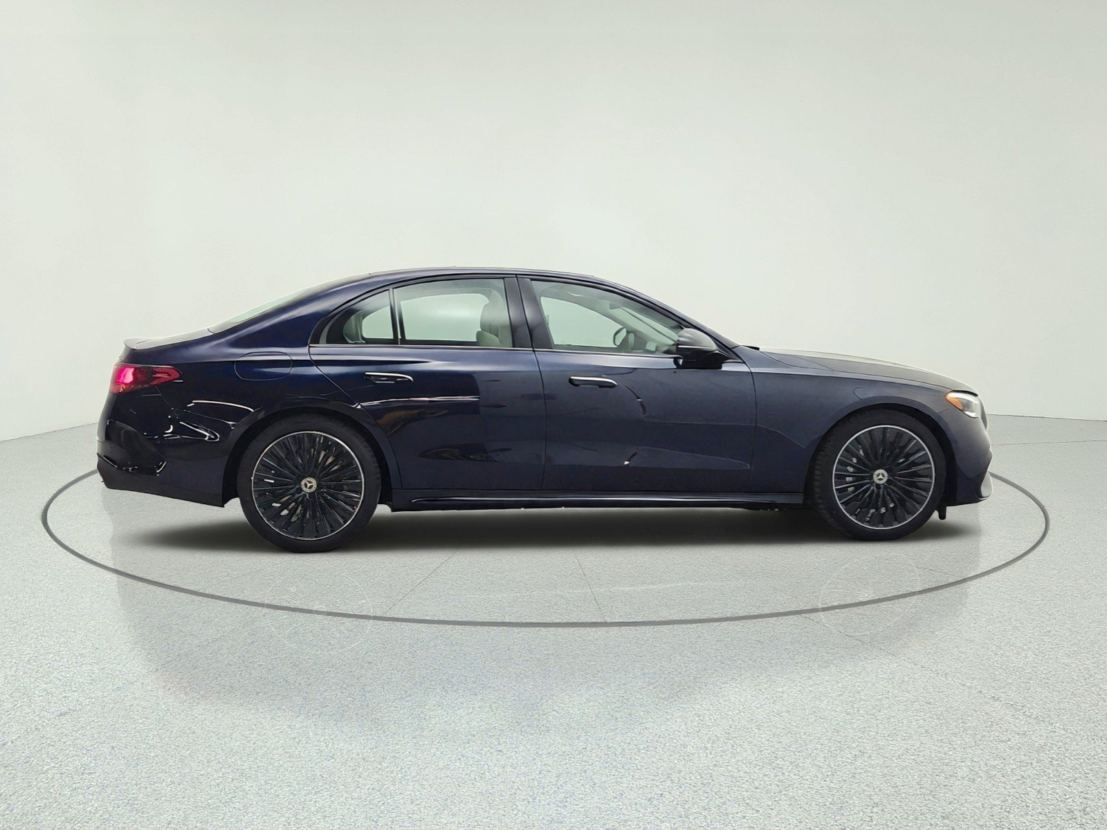 New 2027 Mercedes-Benz E 450 4MATIC Sedan image 4