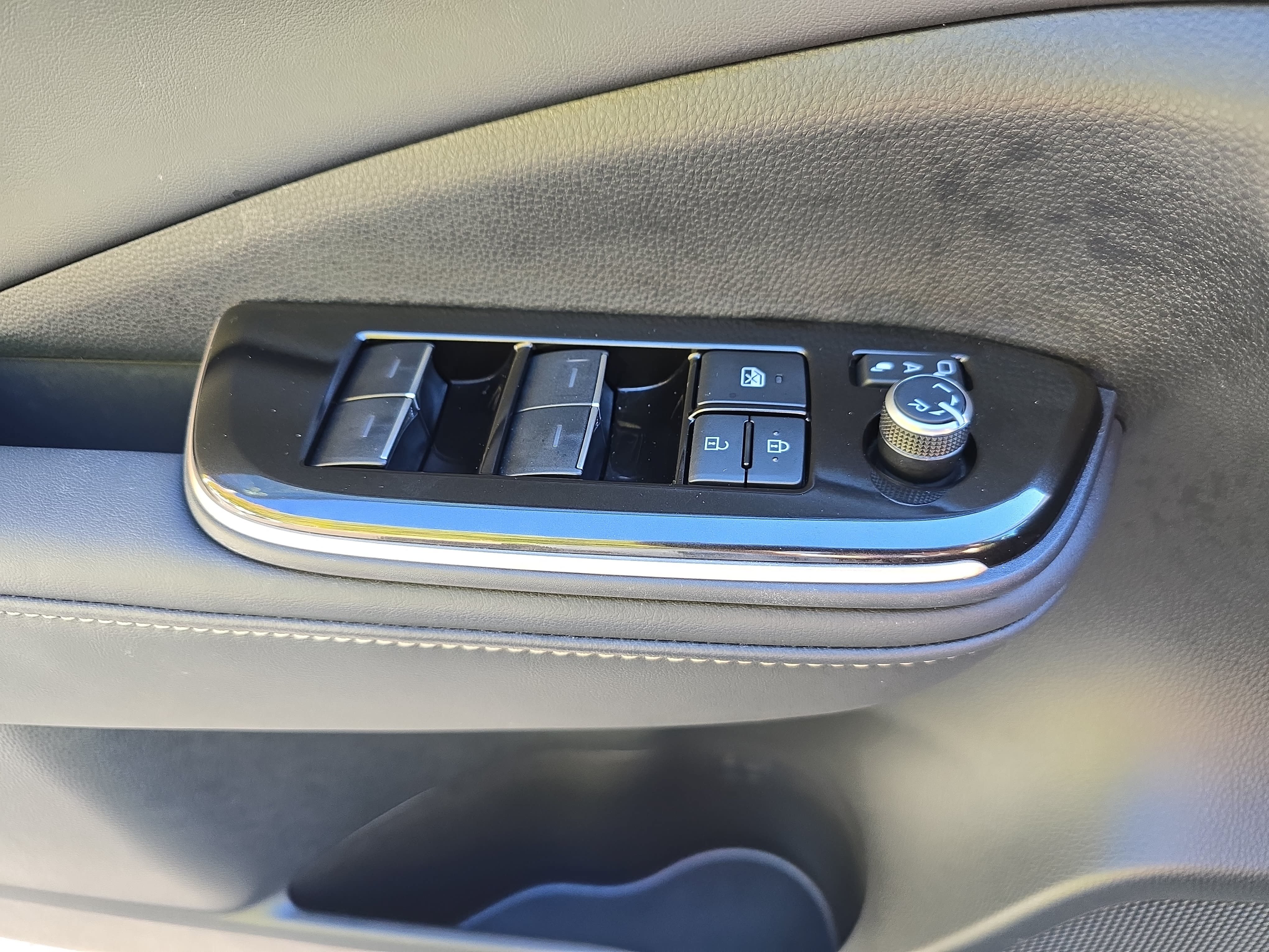 Used 2026 Toyota Crown AWD/4WD image 27