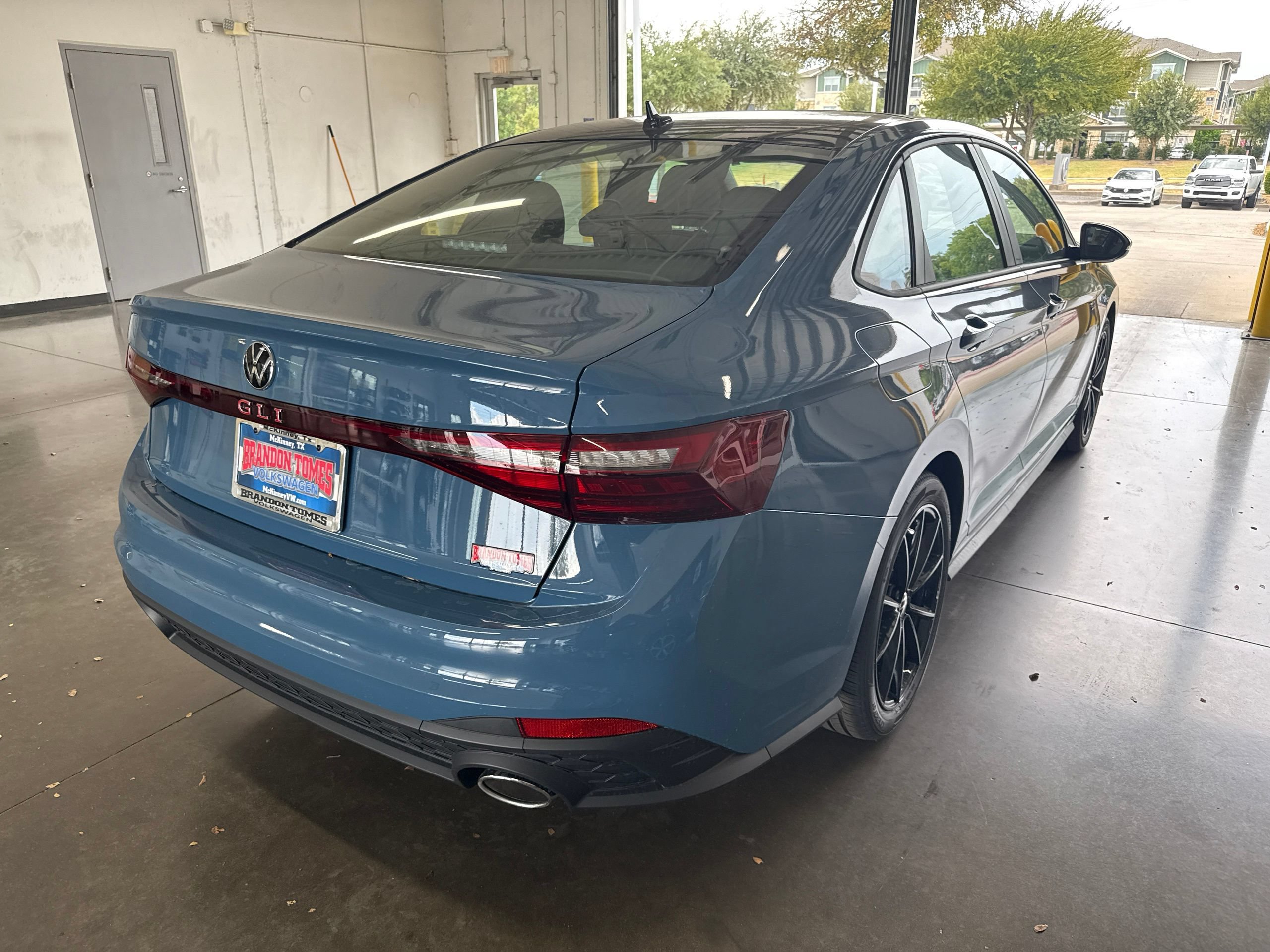 New 2027 Volkswagen Jetta GLI Autobahn FWD image 3
