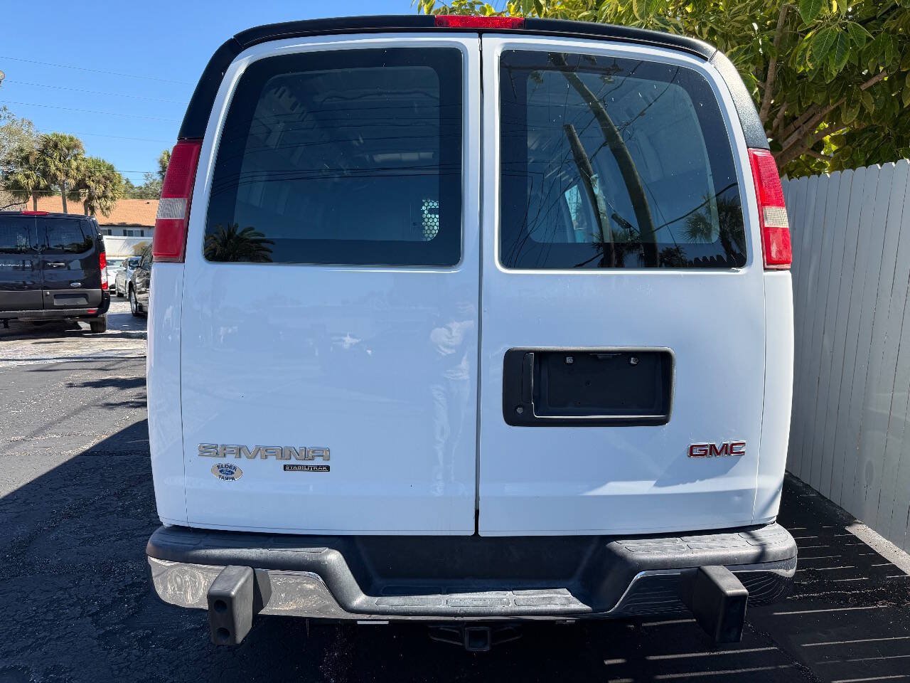 Used 2016 GMC Savana 2500 RWD image 4