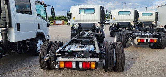 New 2024 Chevrolet Low Cab Forward image 10