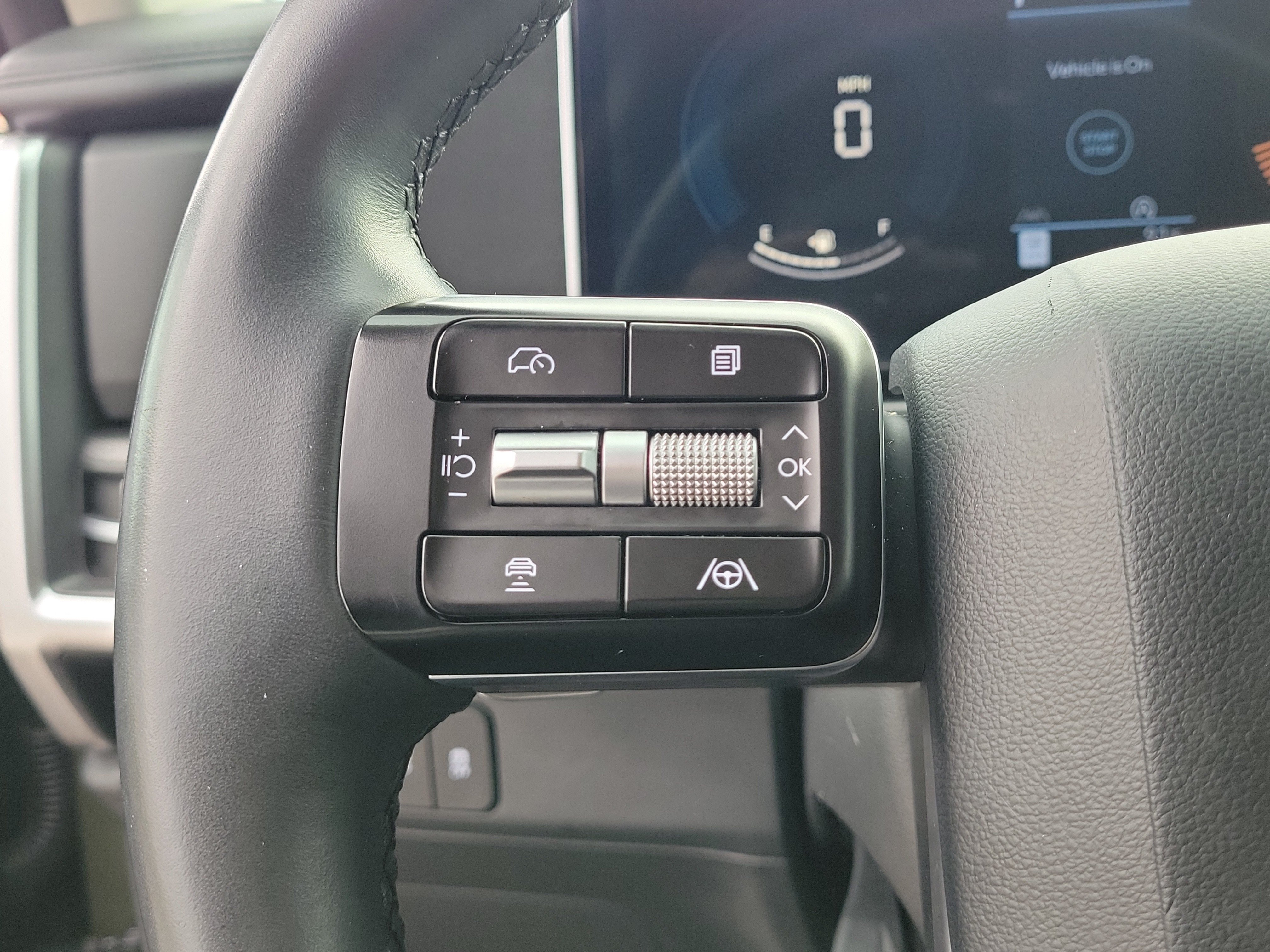 Used 2025 Hyundai Santa Fe SEL FWD image 19