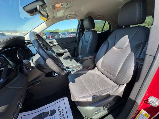 Used 2021 Buick Encore GX Essence w/ Sport Touring Package FWD image 29