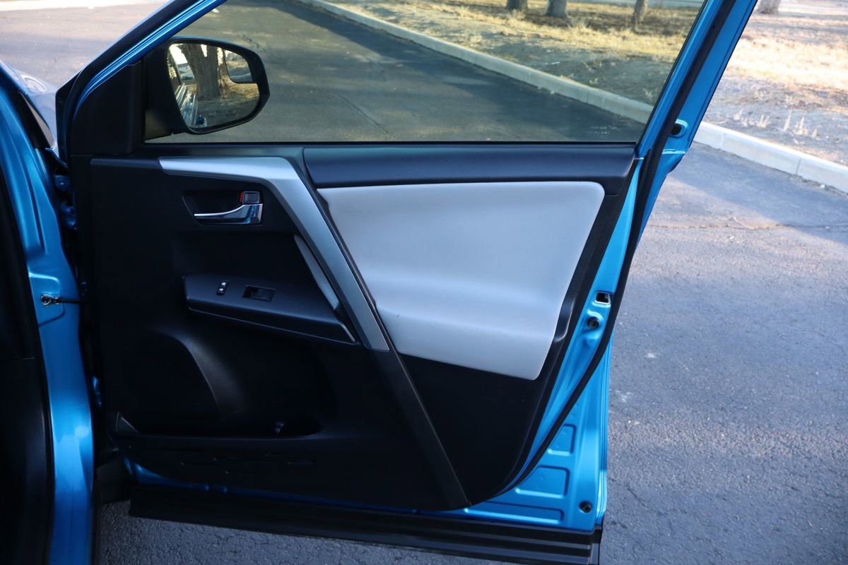 Used 2017 Toyota RAV4 XLE image 26