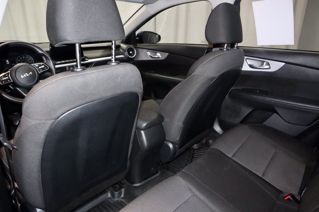Used 2024 Kia Forte LXS w/ LXS Technology Package FWD image 20