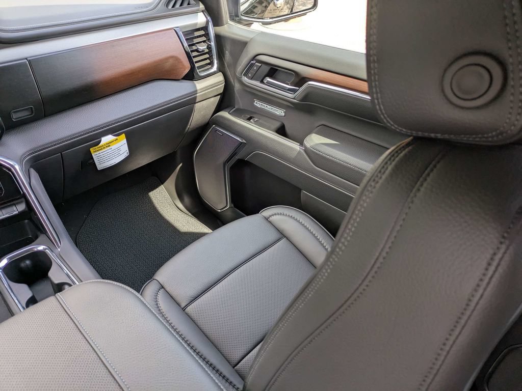 New 2026 GMC Sierra 1500 Denali w/ Denali Reserve Package AWD/4WD image 17