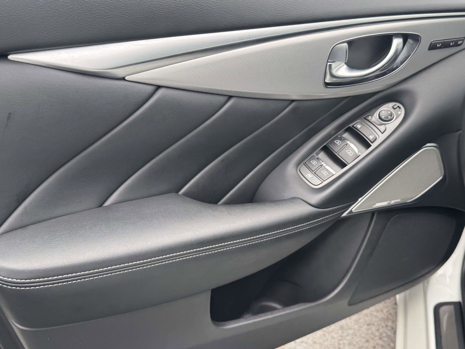 Used 2024 INFINITI Q50 Luxe w/ Cargo Package image 27
