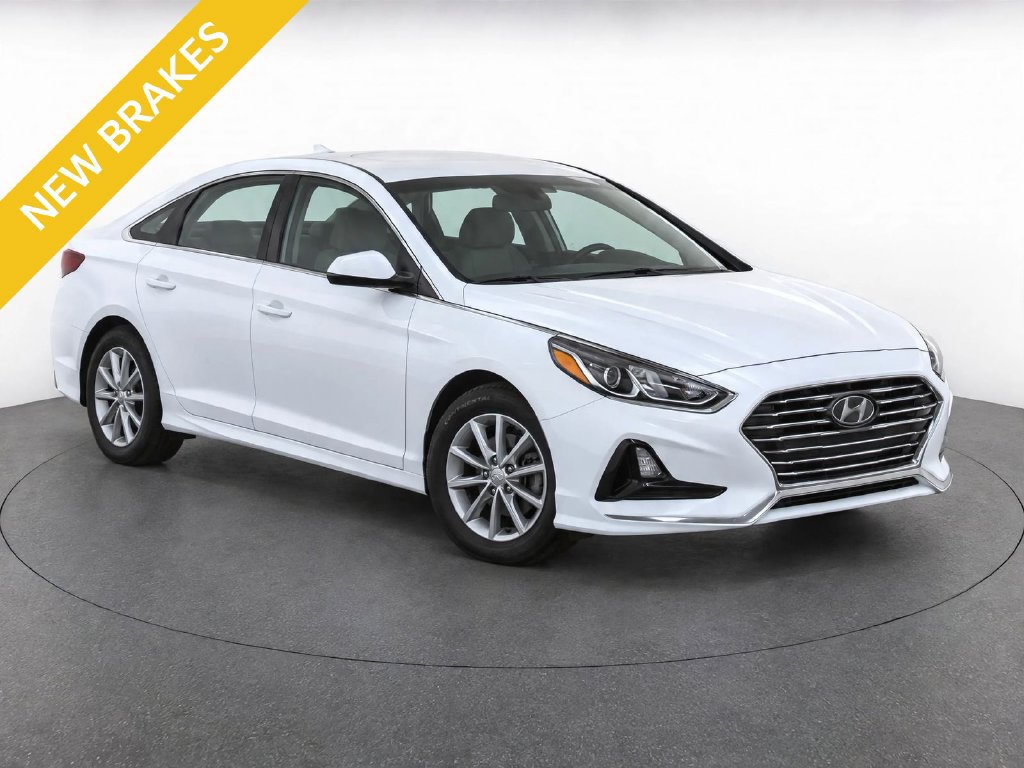 Used 2018 Hyundai Sonata SE FWD image 2