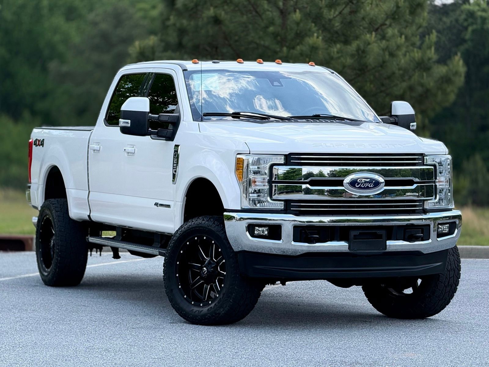 Used 2017 Ford F250 Lariat w/ Lariat Ultimate Package AWD/4WD image 13