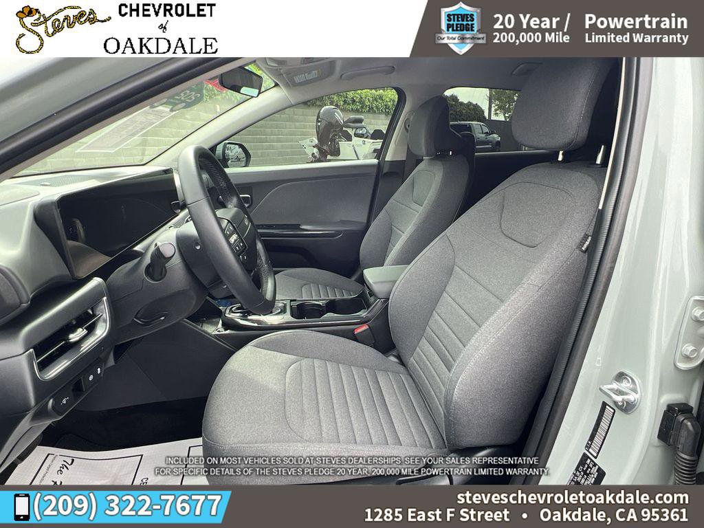 Used 2025 Kia K4 EX image 22