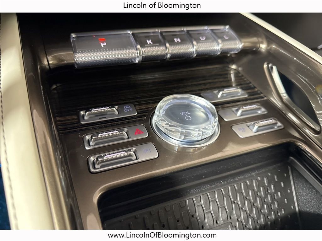 New 2026 Lincoln Nautilus Black Label w/ Jet Appearance Package image 45