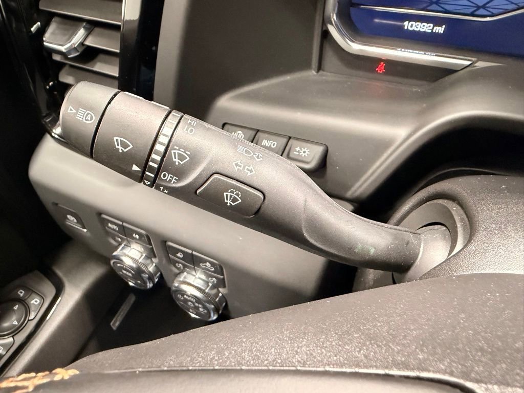 Used 2025 GMC Sierra 2500 AT4 w/ AT4 Premium Plus Package image 48