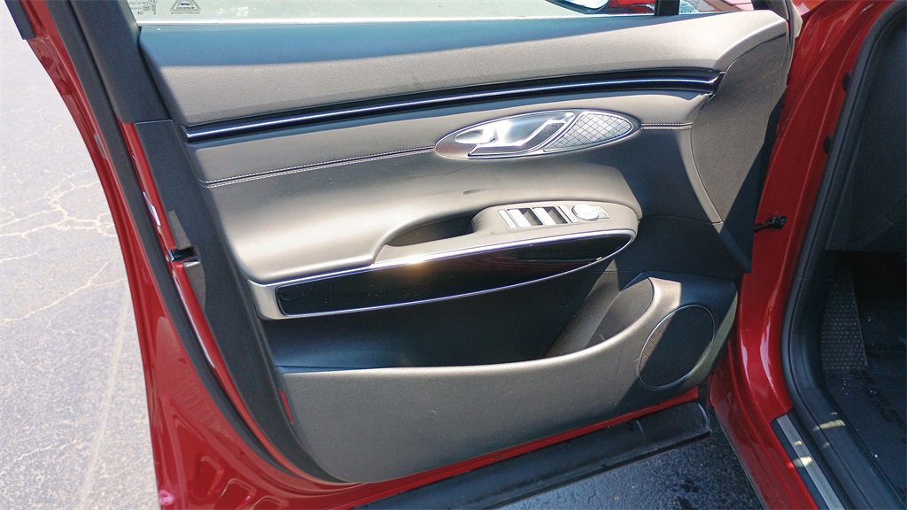 Used 2025 Genesis GV70 2.5T image 18