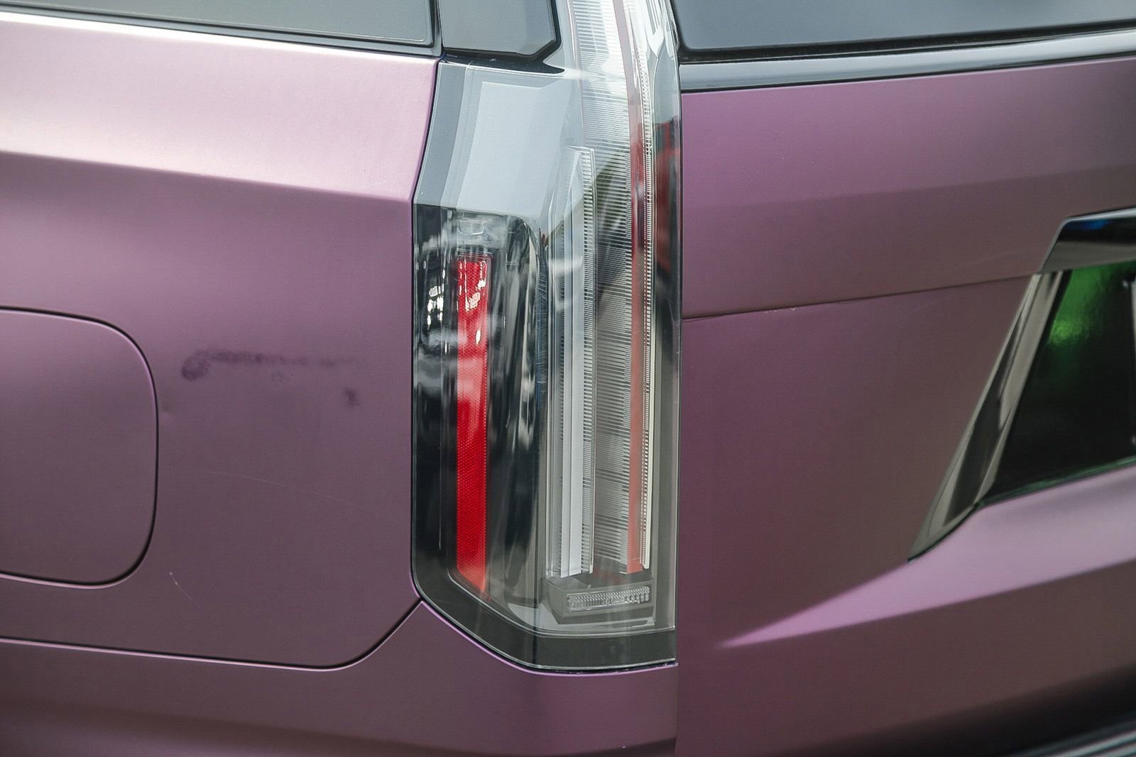 Used 2025 Cadillac Escalade ESV Sport Platinum image 8