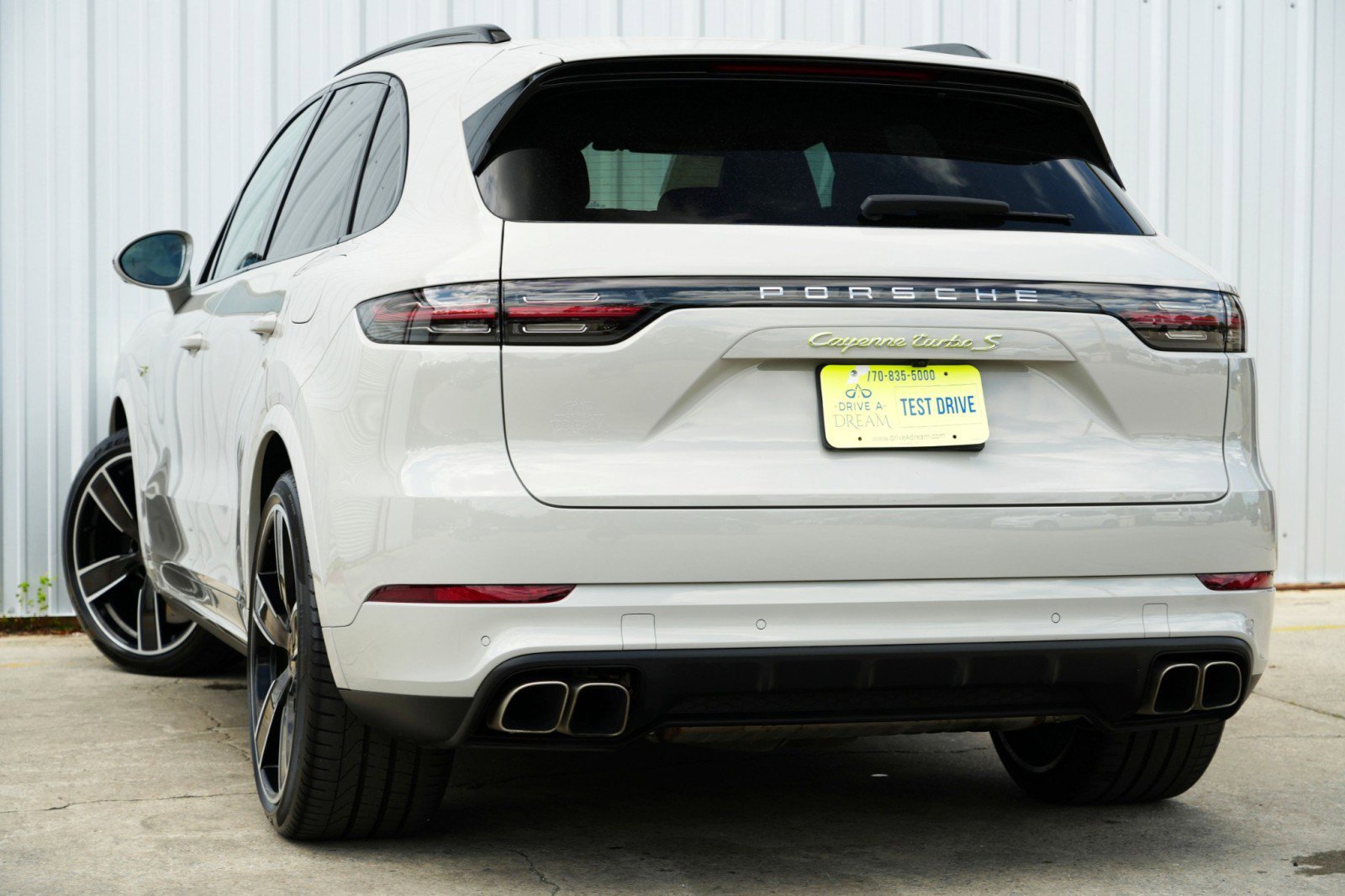 Used 2022 Porsche Cayenne Turbo S w/ Assistance Package image 6