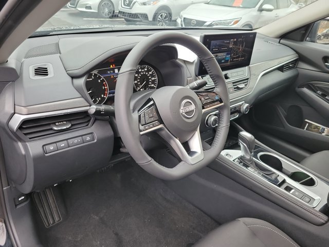 Certified 2023 Nissan Altima 2.5 SV w/ SV Premium Package image 6