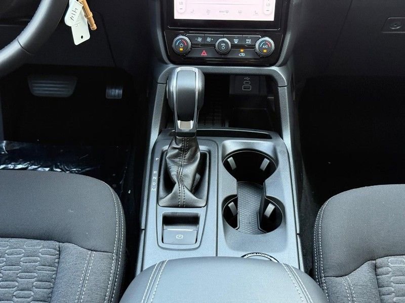 New 2025 Ford Ranger XLT w/ Equipment Group 301A High image 9