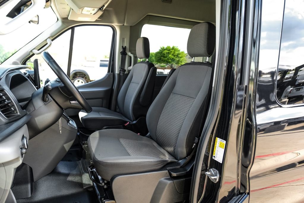 Used 2023 Ford Transit 350 XLT image 29