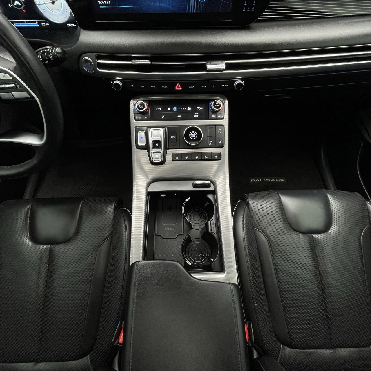 Used 2024 Hyundai Palisade Calligraphy image 19