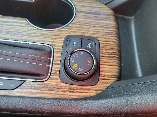 Used 2019 GMC Acadia Denali w/ Technology Package AWD/4WD image 45