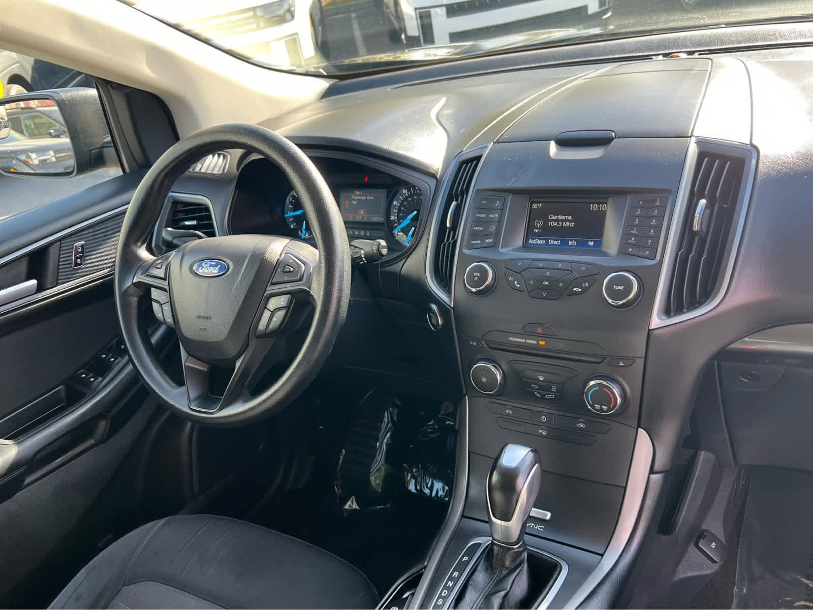 Used 2017 Ford Edge SE image 20