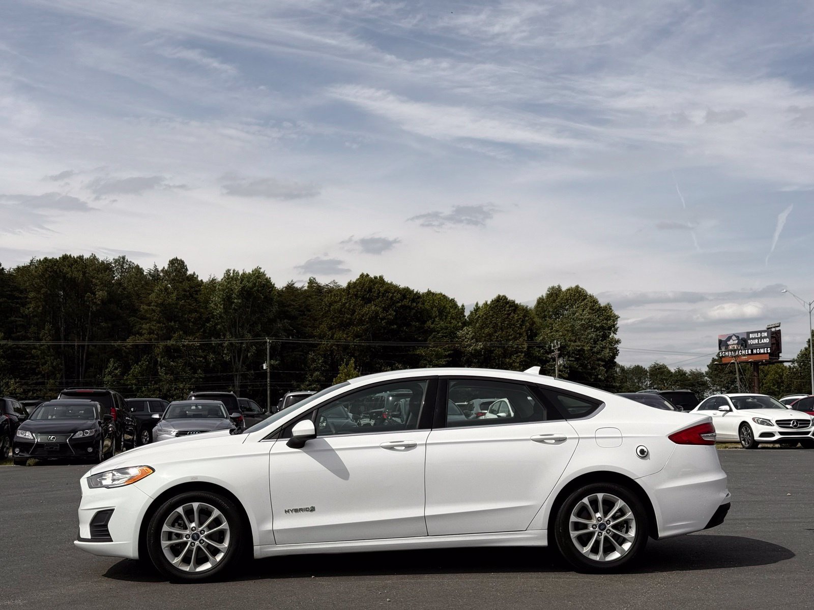 Used 2019 Ford Fusion SE FWD image 9