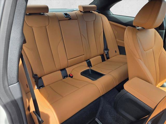 Used 2025 BMW 230i Coupe w/ Premium Package RWD image 27