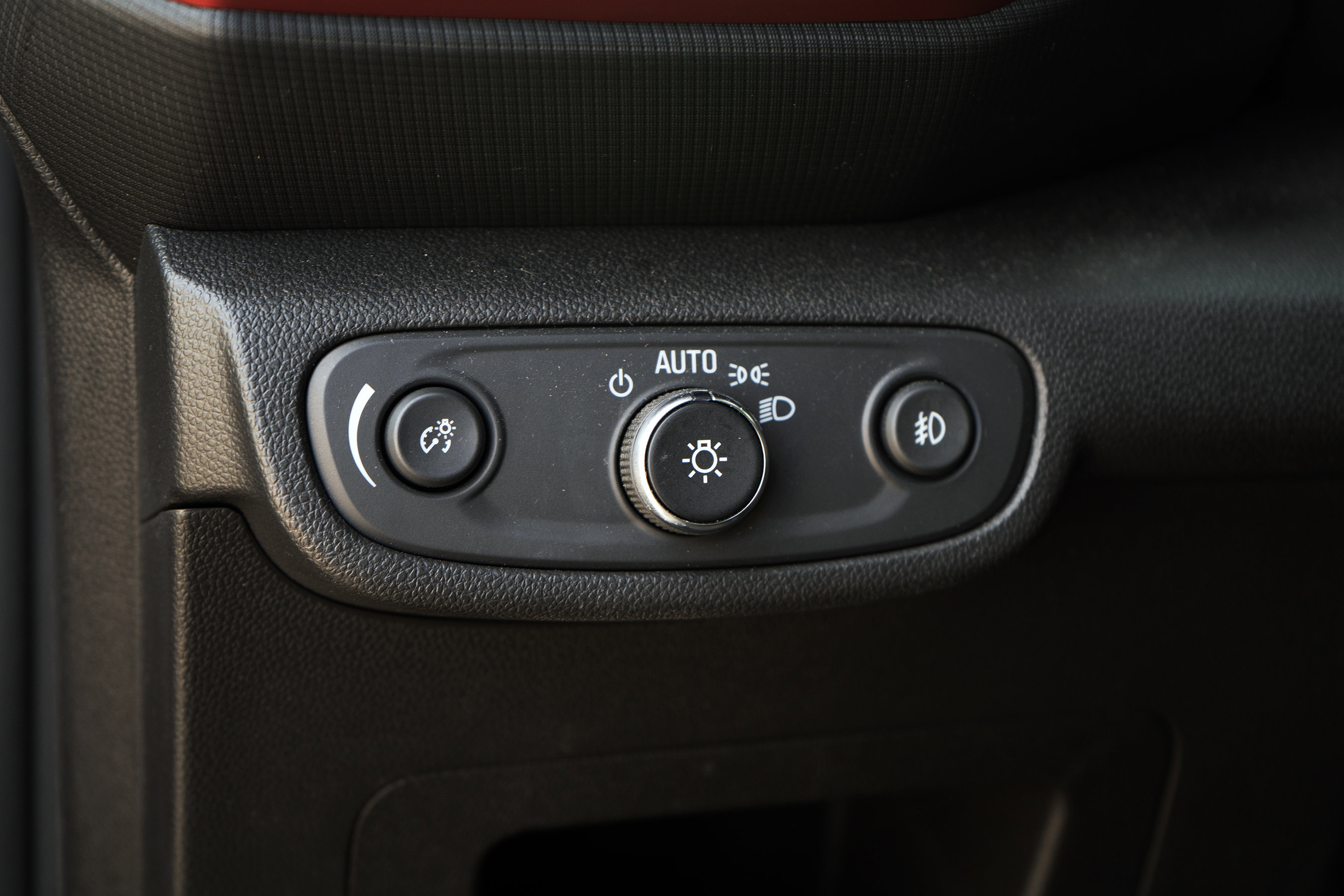 Used 2023 Chevrolet TrailBlazer RS w/ Sun and Liftgate Package image 42