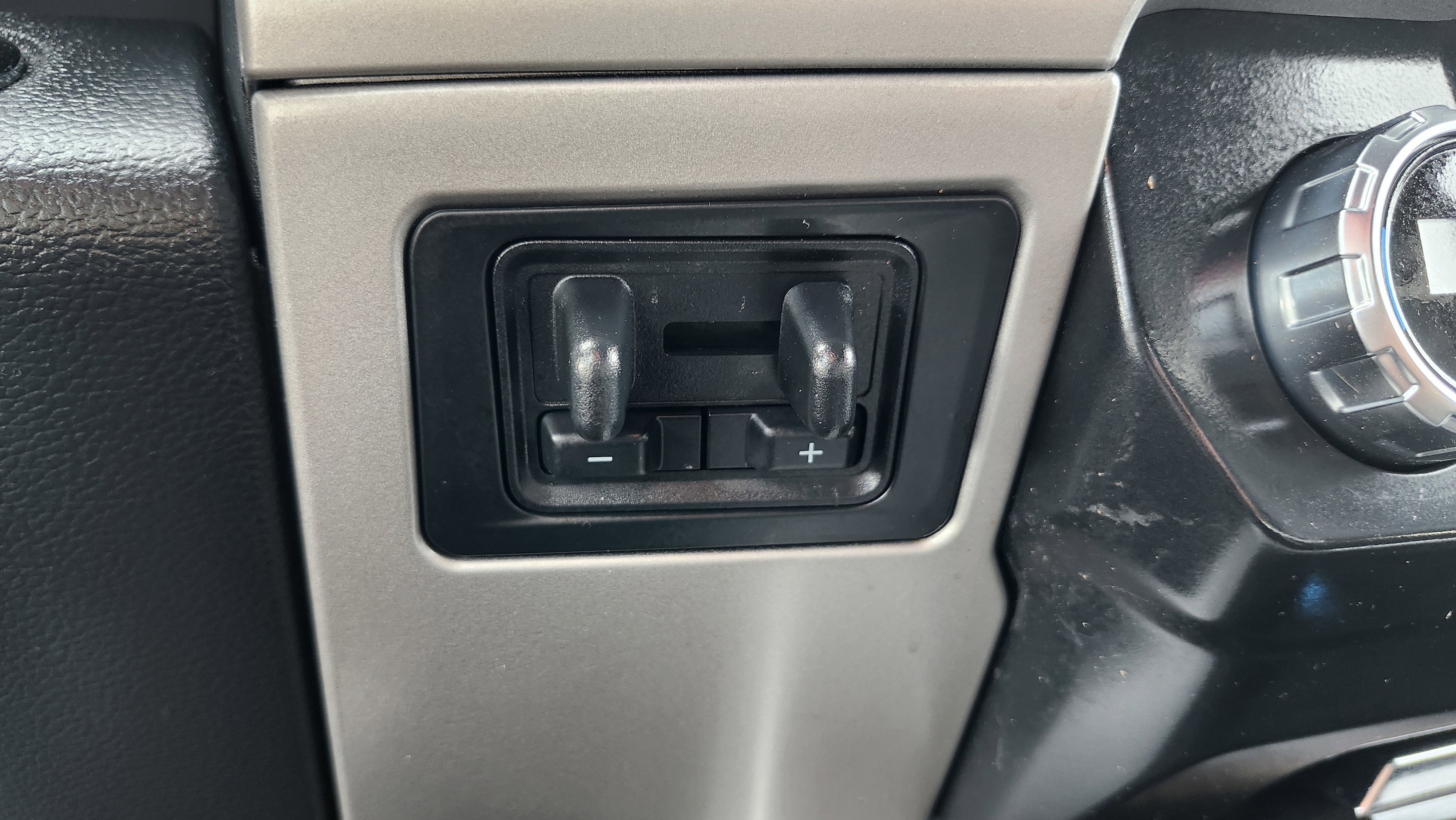 Used 2022 Ford F350 Lariat w/ Lariat Ultimate Package image 35