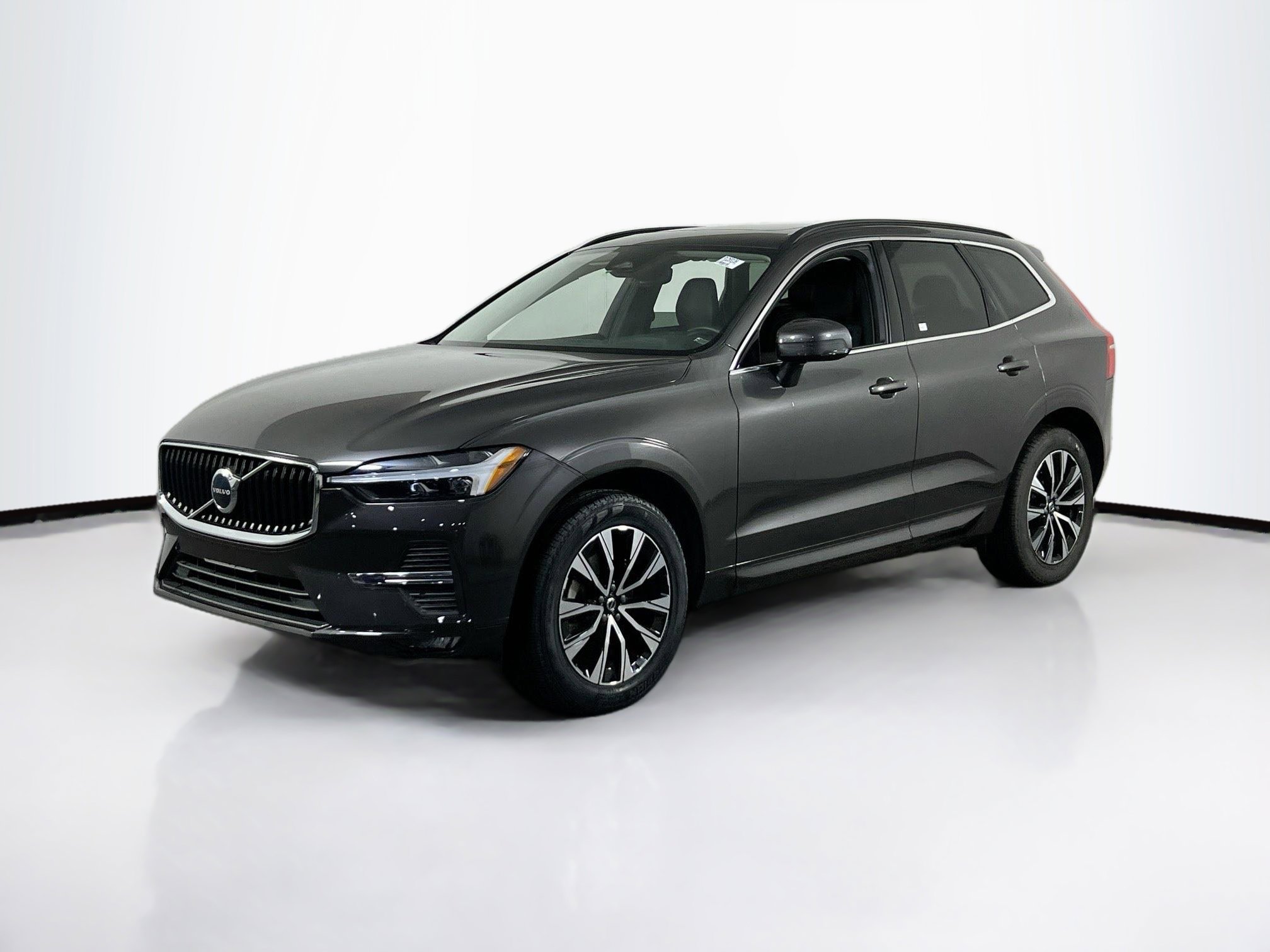 Used 2023 Volvo XC60 B5 Core w/ Protection Package Premier image 1