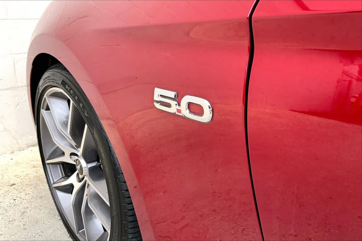 Used 2017 Ford Mustang GT Premium w/ Equipment Group 401A RWD image 7