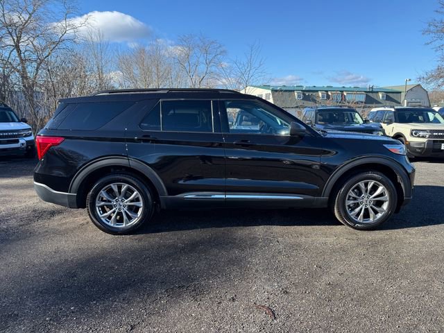 Used 2022 Ford Explorer XLT w/ Equipment Group 202A image 5