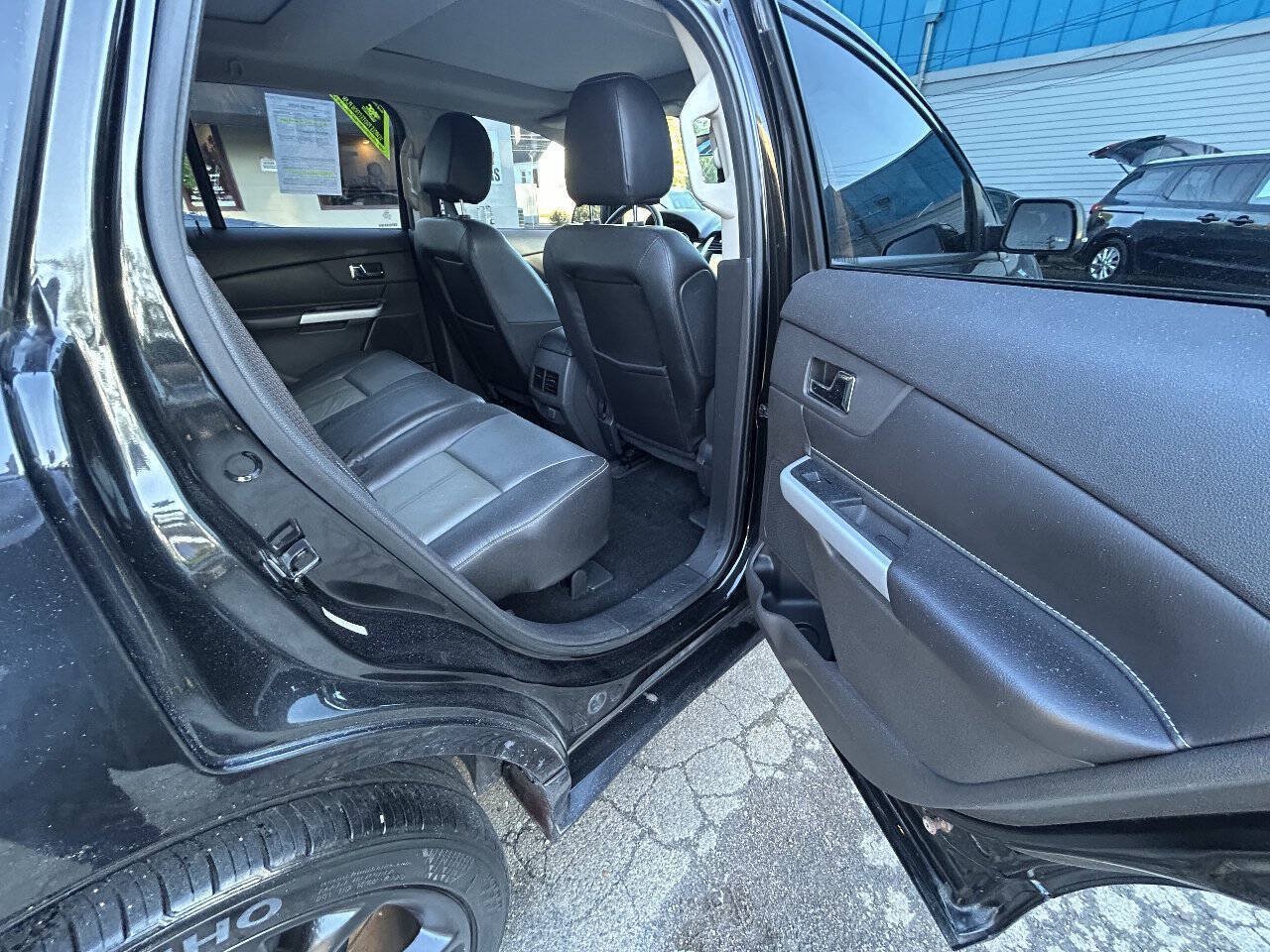 Used 2014 Ford Edge Sport w/ Driver Entry Package AWD/4WD image 8