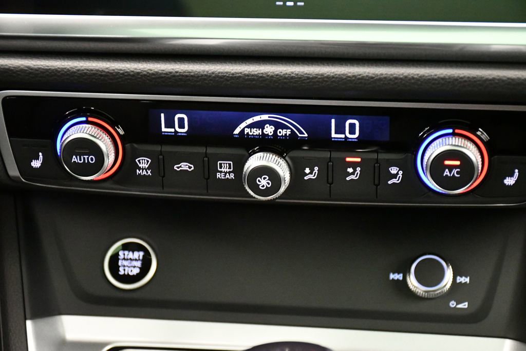 Used 2025 Audi Q3 2.0T Premium w/ Convenience Package image 28