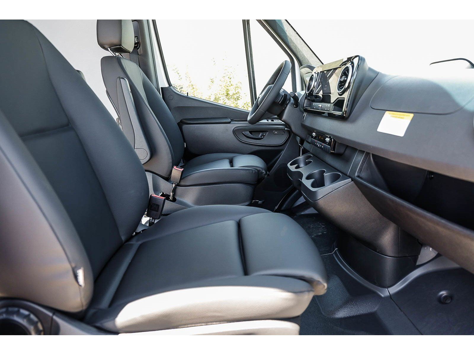 New 2026 Mercedes-Benz Sprinter 2500 image 17