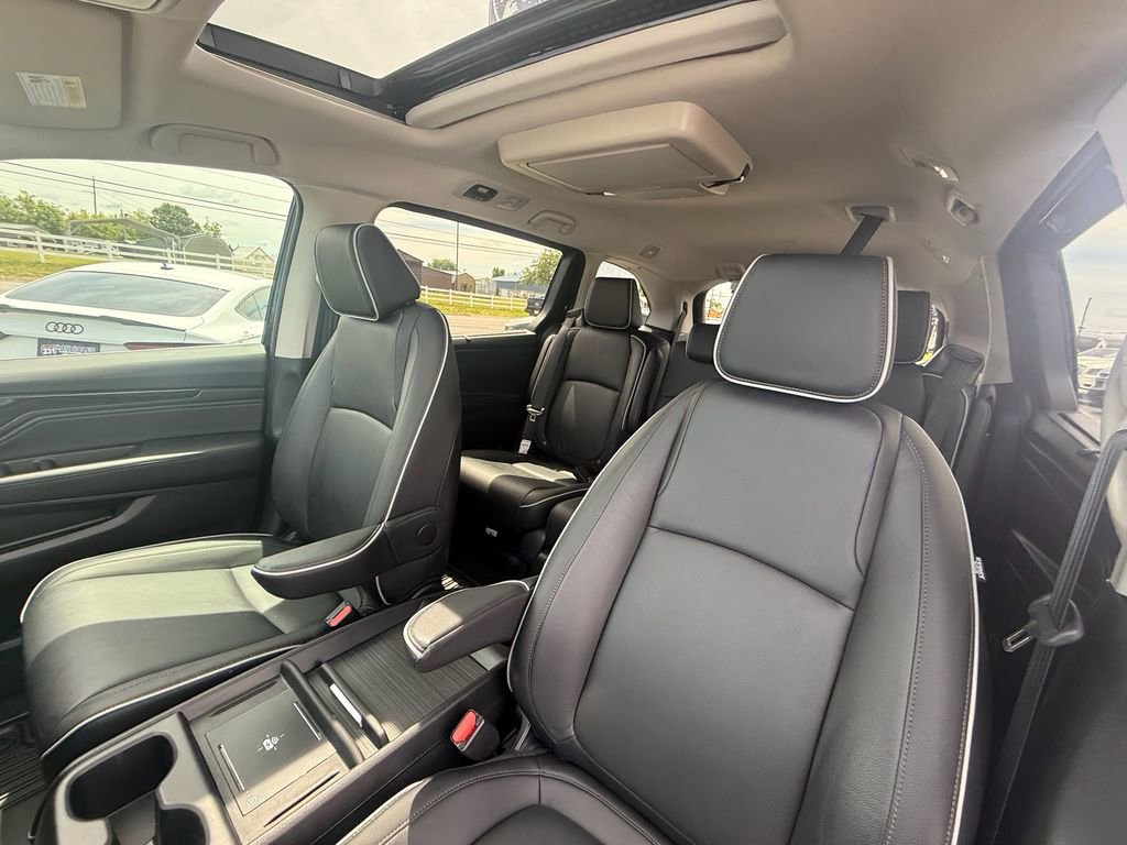 Used 2026 Honda Odyssey Touring image 13