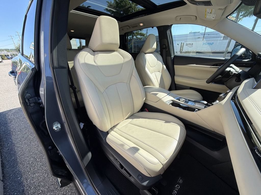 Certified 2023 INFINITI QX60 Sensory w/ Vision Package AWD/4WD image 26