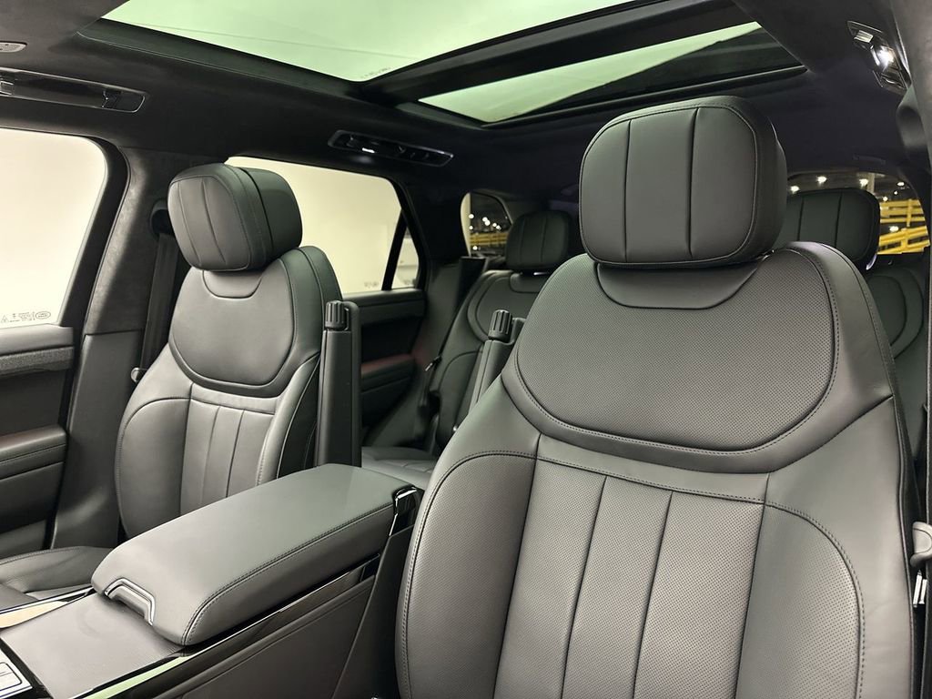 Certified 2024 Land Rover Range Rover Sport Autobiography image 15