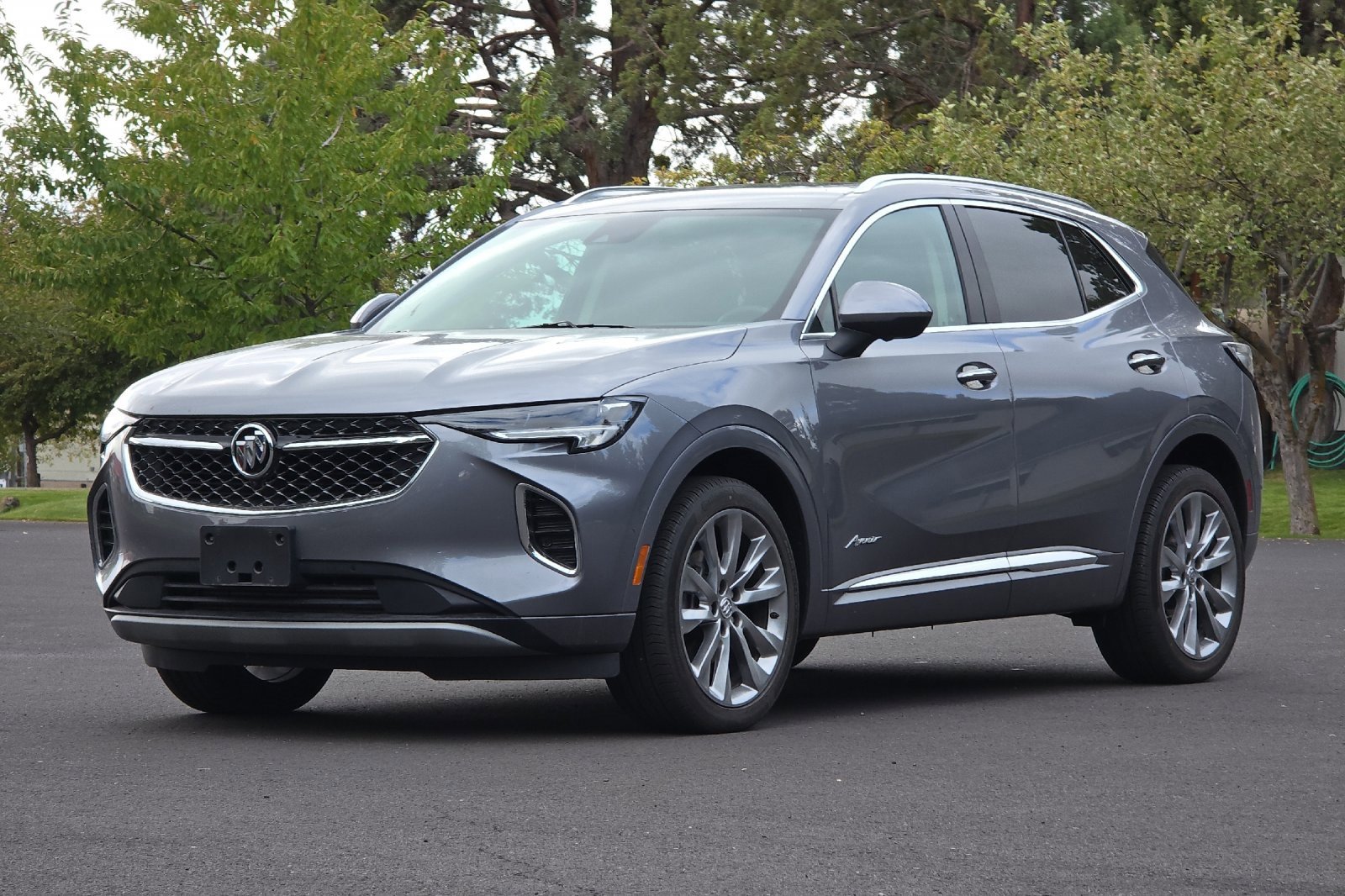 Used 2022 Buick Envision Avenir w/ Technology Package II image 8